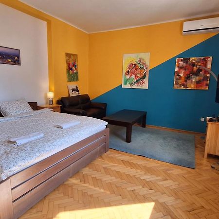 Great Buda Apartman Budapest Exteriör bild