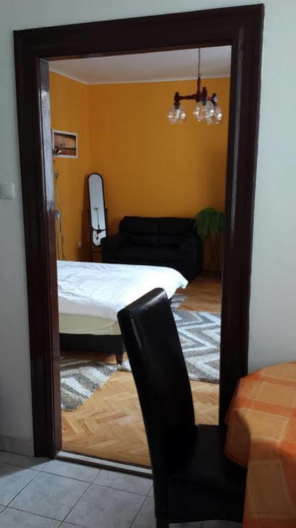 Great Buda Apartman Budapest Exteriör bild