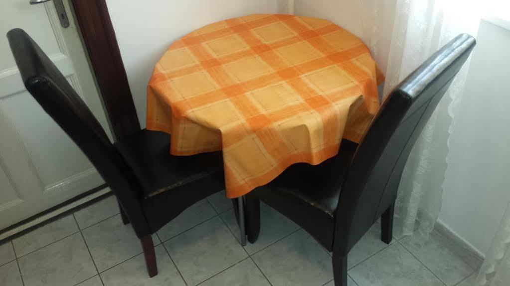 Great Buda Apartman Budapest Exteriör bild